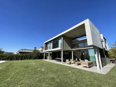 Casa en Venta al Noroeste