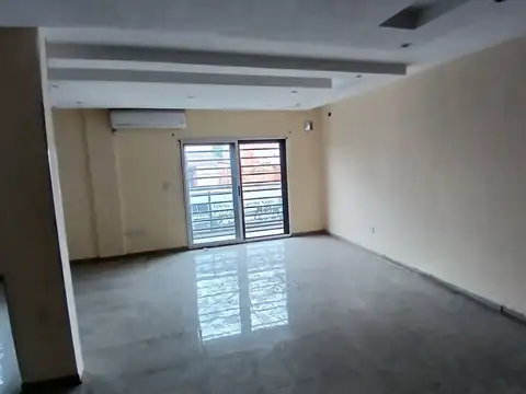 Depto Tipo Casa en Alquiler en Caseros, $ 1.000.000