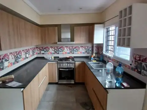 Depto Tipo Casa en Alquiler al Este