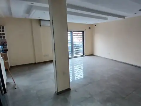 Depto Tipo Casa 3 ambientes con 2 baños