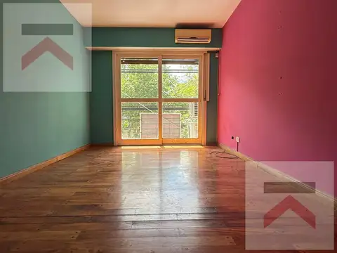 Departamento en Floresta,Caba APTO CREDITO. Oportunidad en barrio tranquilo y conectado.