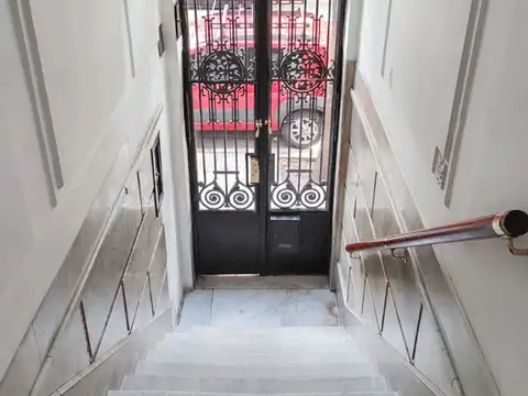 4 Amb PISO Balvanera 100m2 FRENTE 6to piso 2 balcones lavadero