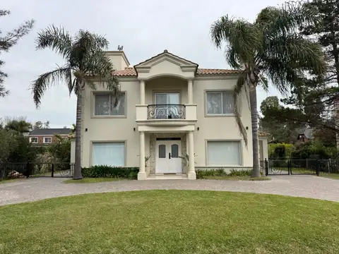 CASA EN VENTA EN CAMPOS DE ALVAREZ