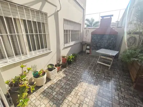 Venta/Dpto/4 Amb/Cochera/Patio/Permuta/Apto Credito/Monte Castro