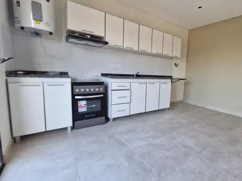 Depto Tipo Casa en Venta de 2 ambientes