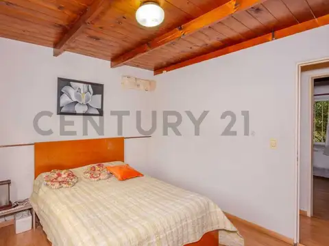 Casa 5 ambientes con 3 baños