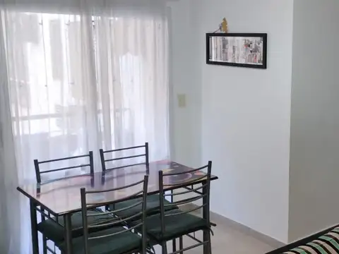 Varela 100, Piso 1
