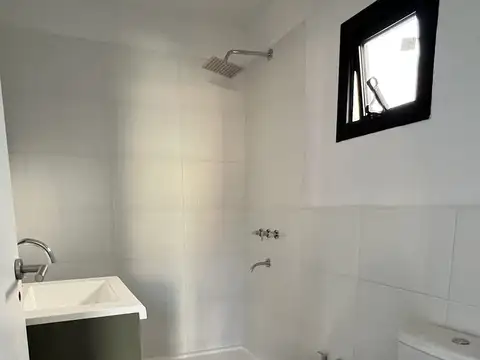 Depto Tipo Casa 2 ambientes con 1 baño