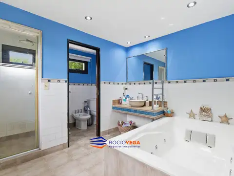 Casa a la venta en Banco Provincia, Francisco Alvarez, Moreno