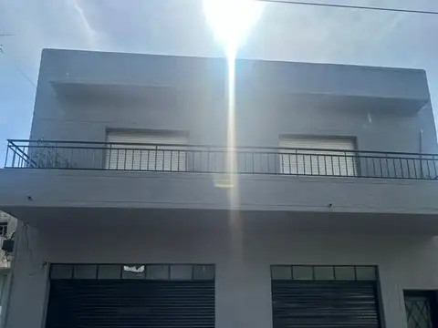 Local en Alquiler en Parque Chas, $ 600.000