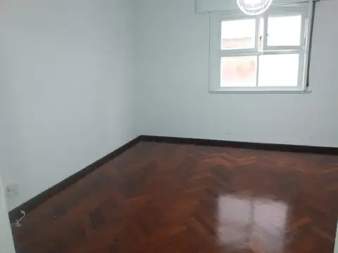 Depto Tipo Casa en Alquiler de 2 ambientes