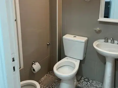 Depto Tipo Casa en Alquiler en Flores, $ 750.000