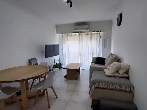 Departamento ALQUILER dos ambientes Bernal Centro