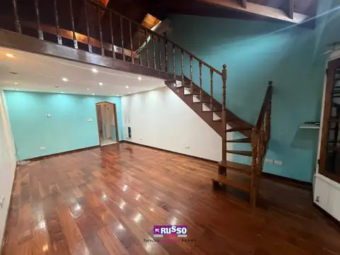 Casa en Alquiler en Villa Luzuriaga, $ 9.999.999