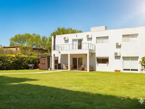 Casa en Alquiler de 3 dormitorios