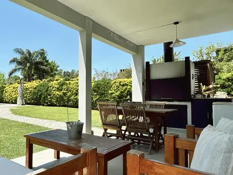 Casa 3 dorm en Alquiler Anual lote interno San Isidro Labrador