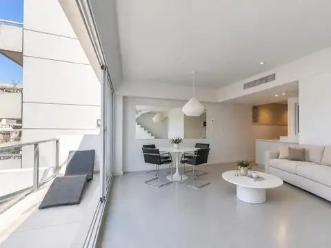 Exclusivo departamento en alquiler reformado a nuevo con balcón, terraza y cochera en Palermo Chico