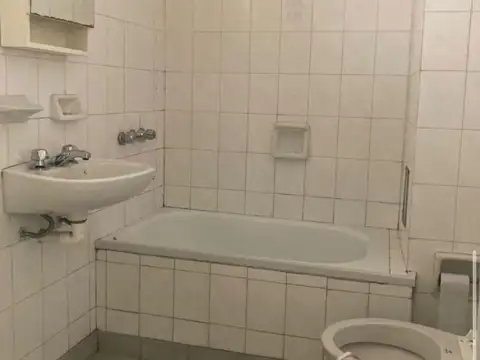 Departamento en Alquiler en Martín, $ 550.000