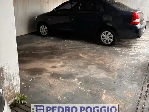 Cochera en Venta con acceso Ascensor