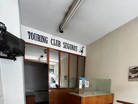 Local en Alquiler 50 años