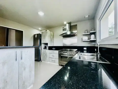 Casa en Venta en Barrio Residencial 1, USD 270.000