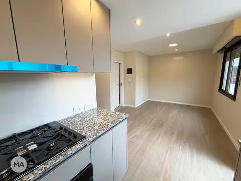 Venta | Casa tipo PH en planta alta reciclada nueva 2 Dormitorios - Guarani 3000 - Pichincha Rosario