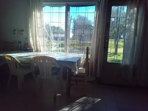 Quinta en venta - 2 Dormitorios 1 Baño - 5.000Mts2 - Adolfo Alsina