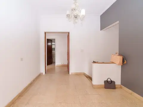 Depto Tipo Casa en Venta de 5 ambientes