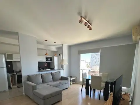 Departamento en Alquiler en Parque Centenario, USD 700