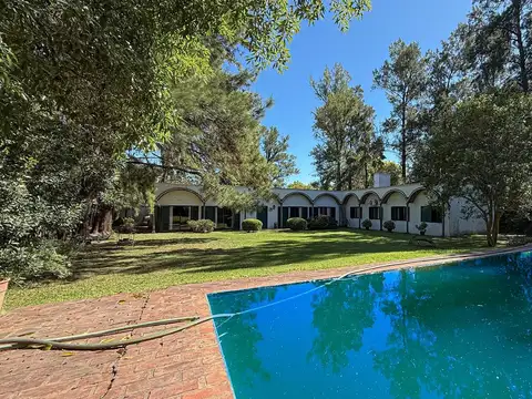 Casa en Venta en Baires, USD 260.000