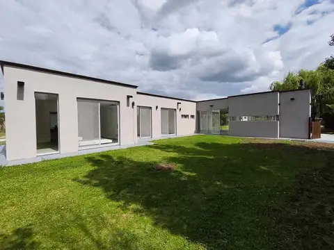 VENTA CASA A ESTRENAR 4 AMB, SAN SEBASTIAN AREA 11