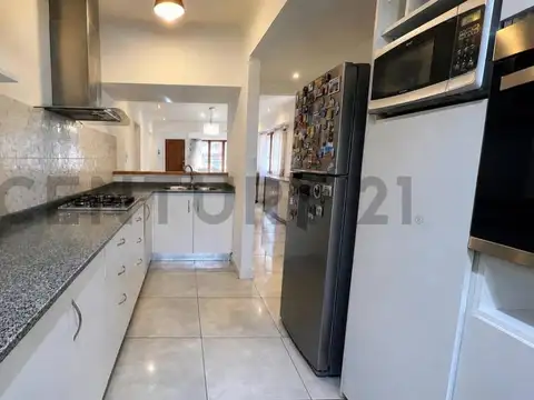 Casa en Venta en Los Troncos, USD 298.000