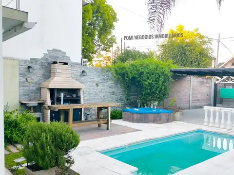 Casa 4 ambientes con 3 baños