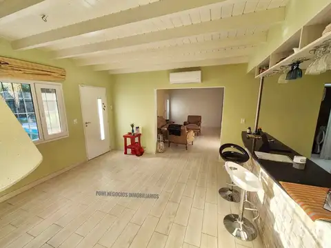 B° La Terraza Km 52 a metros de Colectora. S/380 m² Casa Pb 1 Suite/vestidor y Pa Suite 2 Dorm. y 2 baños. Pileta
