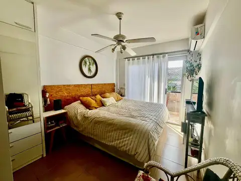 Departamento en Venta en San Isidro Vias / Rolon, USD 168.000