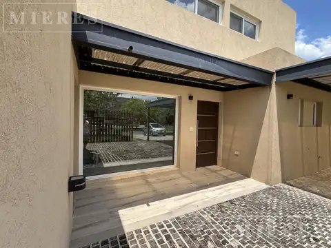 Casa amoblada a la laguna en alquilerTemporal  El Canton  Barrio islas