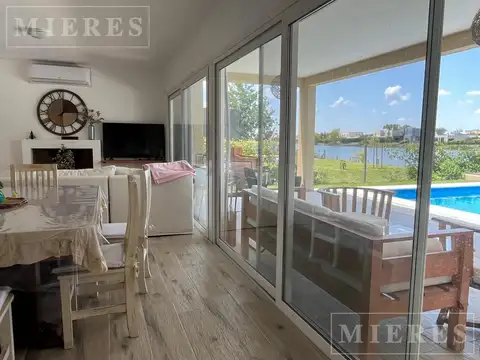 Casa en Alquiler de 4 dormitorios