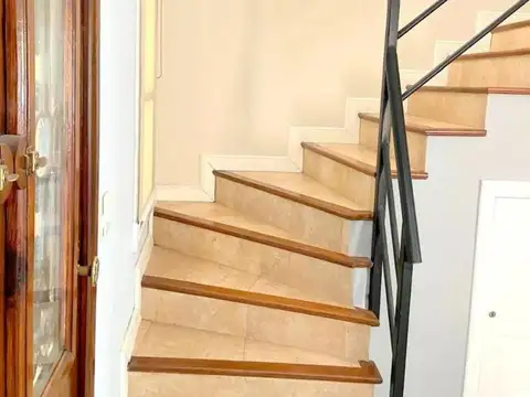 CASA EN VENTA  EN LA PEREGRINA