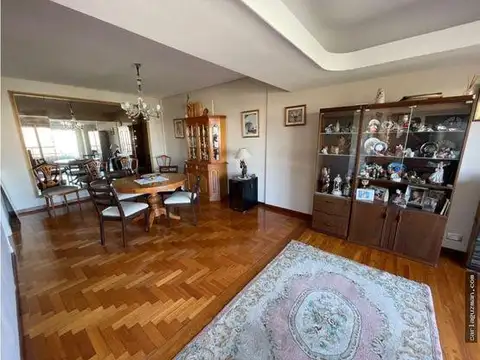 Departamento 5 ambientes con 3 baños