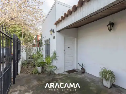 Casa 2 ambientes con 1 baño