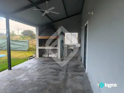 Casa 2 ambientes con 1 baño