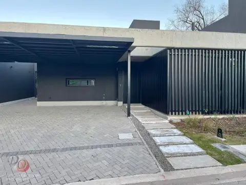 Casa en Venta en Villa Warcalde, USD 350.000