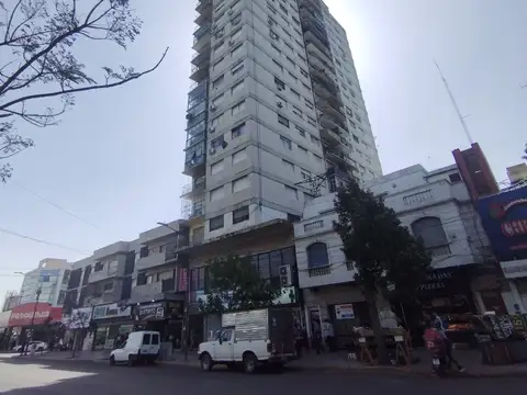 DEPTO 3 AMBIENTES EN MICROCENTRO DE SAN MIGUEL A METROS DE LA PLAZA  Y DE LA ESTACIÓN.