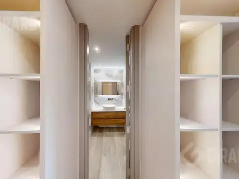 Piso en venta de 4 amb en zona guemes. 2 cocheras. A estrenar.