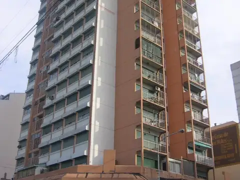 Venta de Hermoso Departamento de 3 ambientes en Liniers.