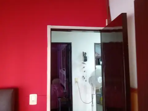 A 6 c/ de Av Maipú.PH 3 amb en Planta baja- Sin expensas. Mariano Pelliza esquina Caseros.