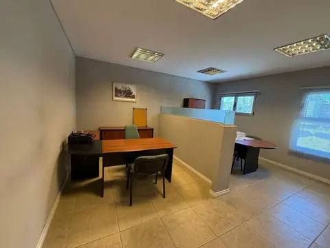 Establecimiento industrial, nave con oficinas en Villa Rosa