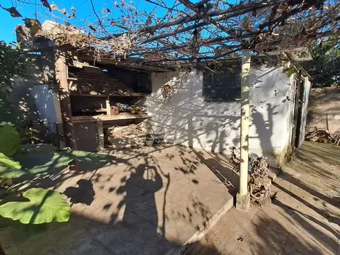 VENTA CASA LA CALERA A REFACCIONAR CORDOBA