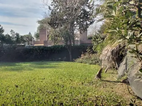 CASA A RECICLAR EN VENTA