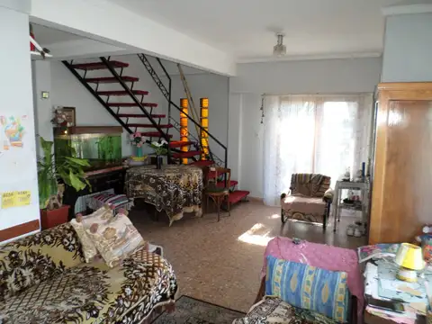 SE VENDE CHALET EN 2 PLANTAS DE 130M2 EN DOS PLANTAS PRIMERA CUADRA DEL MAR !